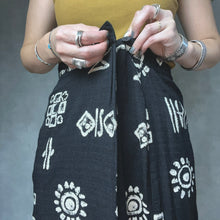 画像をギャラリービューアに読み込む, 80'S USA製 / ETHNIC LONG SKIRT