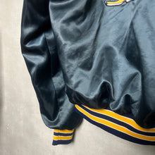 画像をギャラリービューアに読み込む, 80'S USA製 / NOTRE DAME NYLON STADIUM JKT (UNISEX)