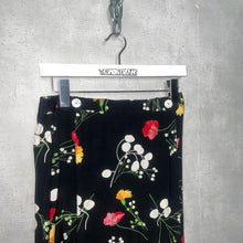 画像をギャラリービューアに読み込む, 80-90'S UK製 / FLORAL PATTERN WRAP SKIRT