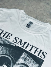 画像をギャラリービューアに読み込む, &#39;&#39;THE SMITHS&#39;&#39; The Queen Is Dead PHOTO TEE (UNISEX)
