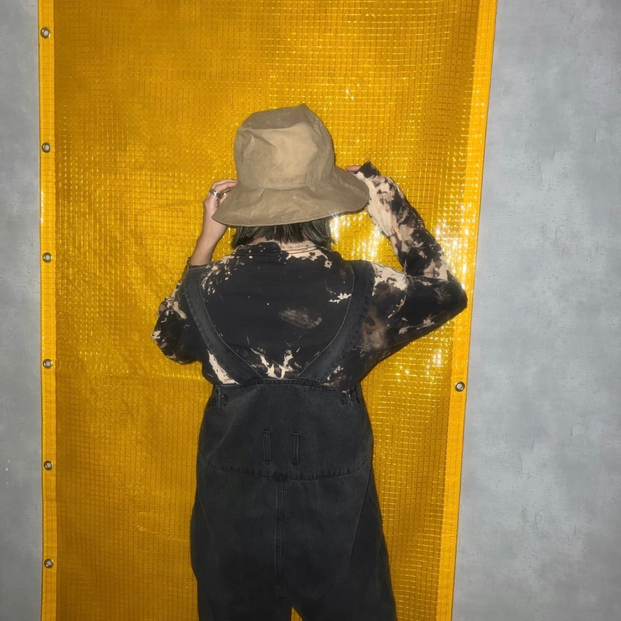 BLEACHED L/S TEE  (UNISEX)