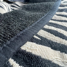 画像をギャラリービューアに読み込む, 80-90&#39;S INDIA製 / ZEBRA WOVEN RAG JKT
