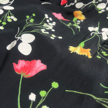 画像をギャラリービューアに読み込む, 80-90&#39;S UK製 / FLORAL PATTERN WRAP SKIRT
